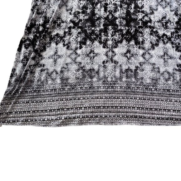 World Unity Women's S black and white casual dress open shoulders and sequin - Picture 11 of 15